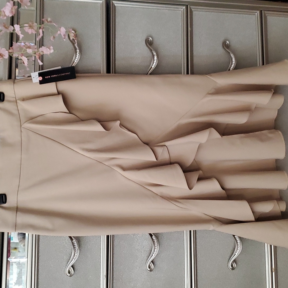NWT Dress Skirt from 7th Ave Size 10